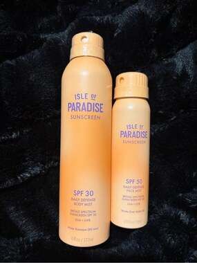 Isle of Paradise Sunscreen Mists in Peach-Orange